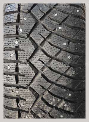 Nitto Therma Spike 225/55 R17 101T