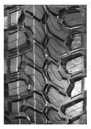 Royal Black M/T 265/70 R17C 121Q